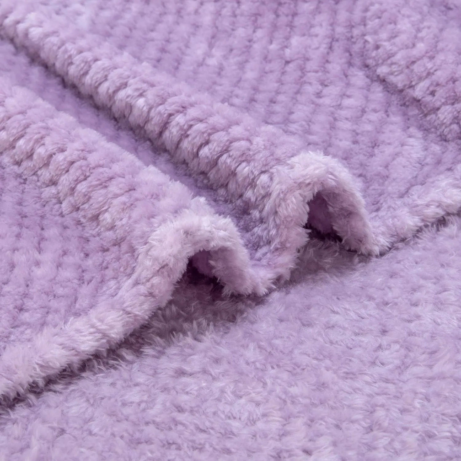 Iris Warm Soft Fuzzy Pet Blanket, Plush Fleece Throws for Dogs, Cats, Bed, Couch, Sofa, Travel (L/40" x 48")